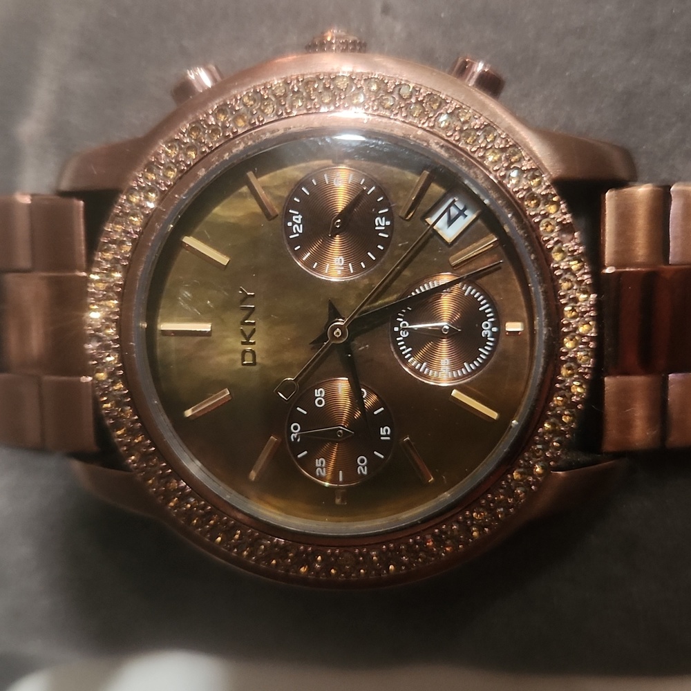 DKNY Watch - Picture 2 of 7